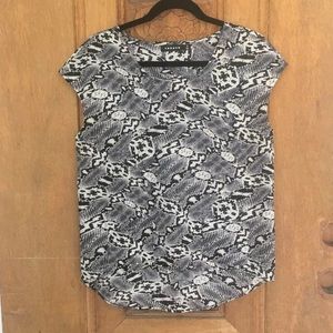 Trouve snake blouse XS short sleeve cap sleeve